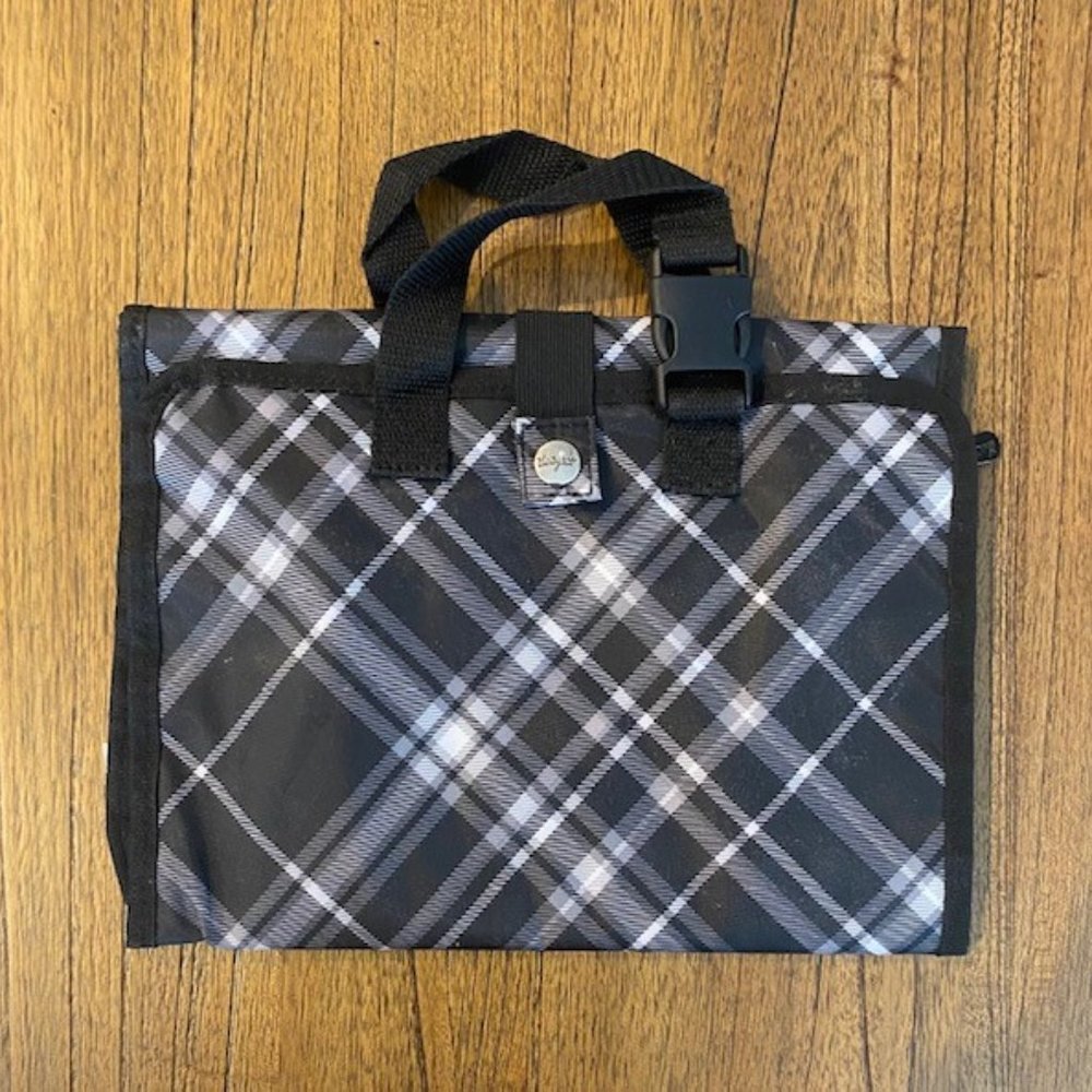 THIRTY-ONE Fold & Hang  Cosmetic Make-up Travel Organizer